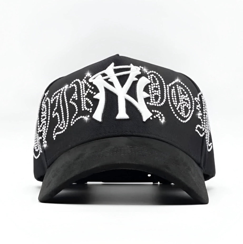 31 Hats “White Crystals”