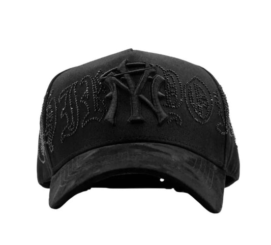 31 Hats “Triple Black Crystals”