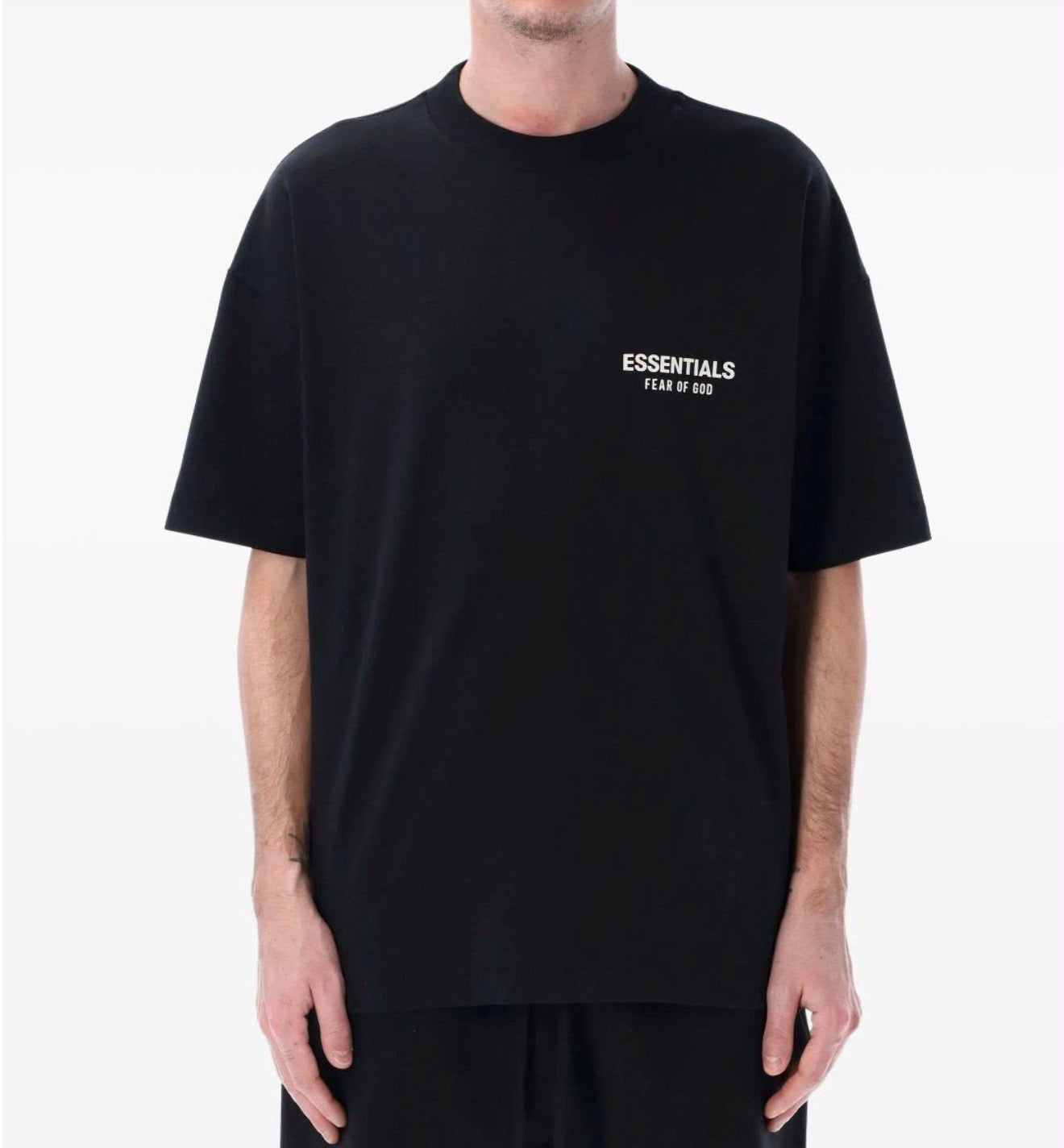 Playera Essentials Fear Of God SS25 “JEAT BLACK”